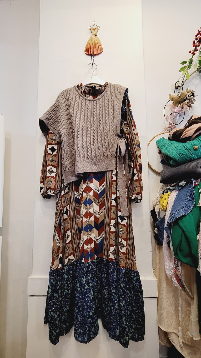 마크제이콥스 언발 니트베스트. 에스닉 프릴 원피스 상품이미지1