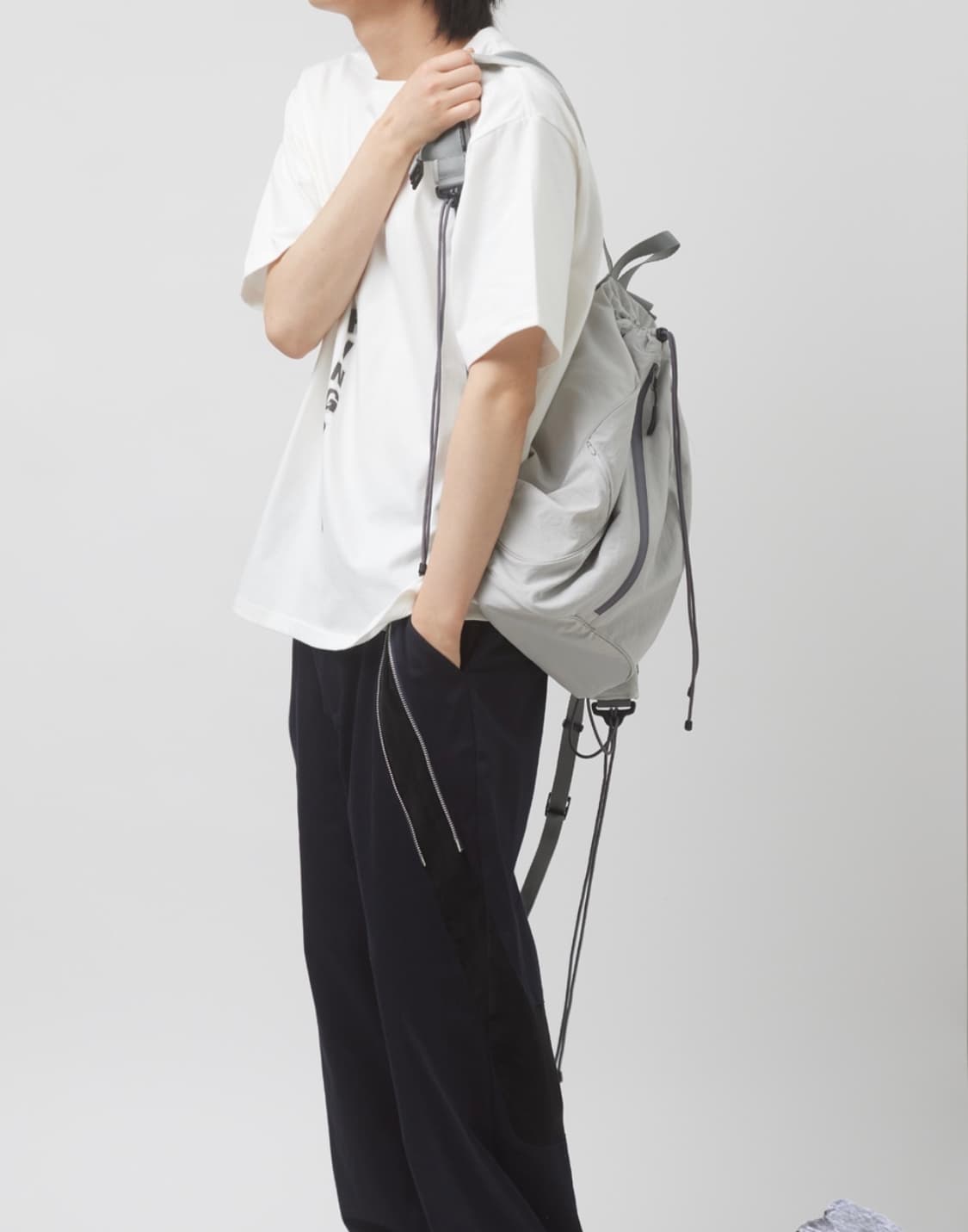 해칭룸 스트링 백팩 라이트 그레이 상품이미지7