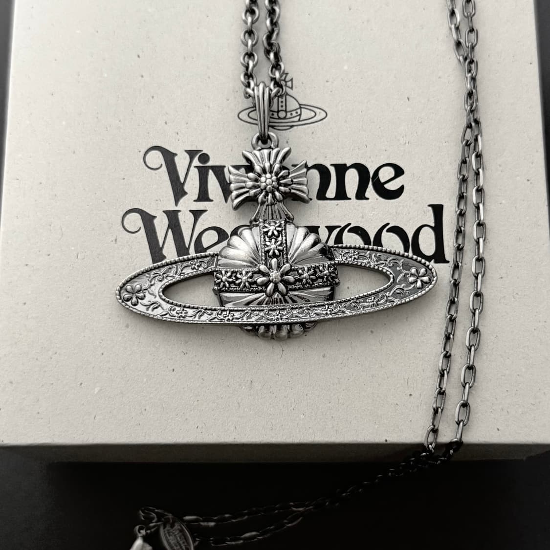 비비안웨스트우드 고딕 orb 빅 펜던트 목걸이 상품이미지1