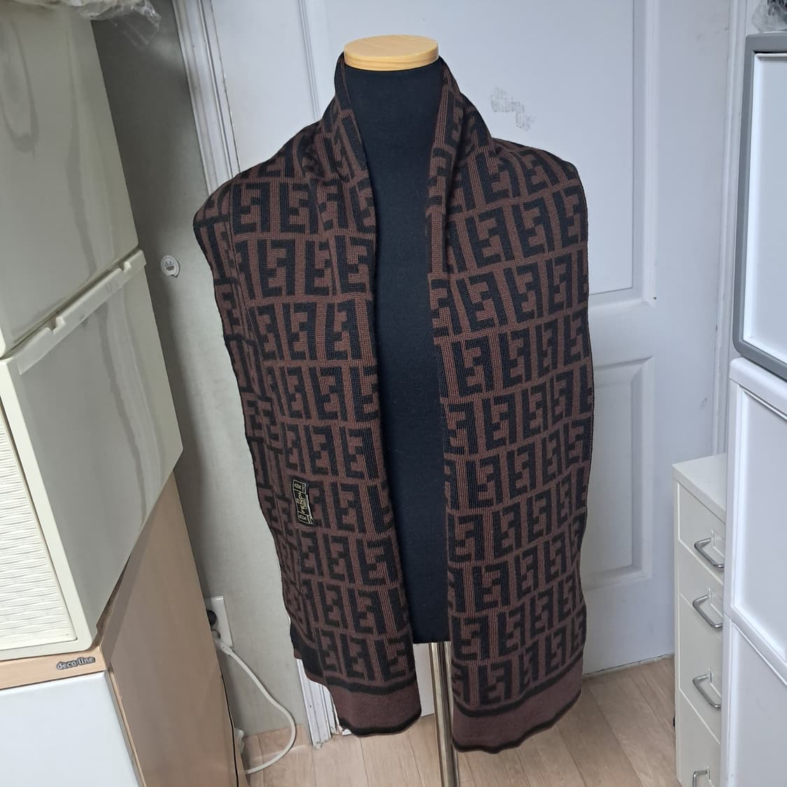 정품 펜디 FF 로고 리버시블 울 머플러 목도리(남녀공용) 상품이미지2