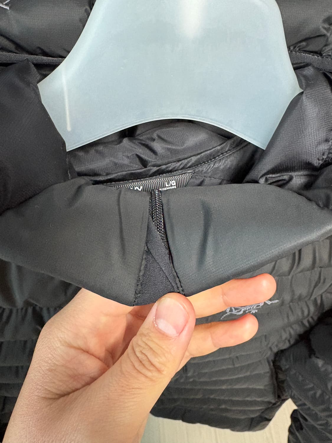 25fw 아크테릭스 세륨 후디 블랙 L 상품이미지2