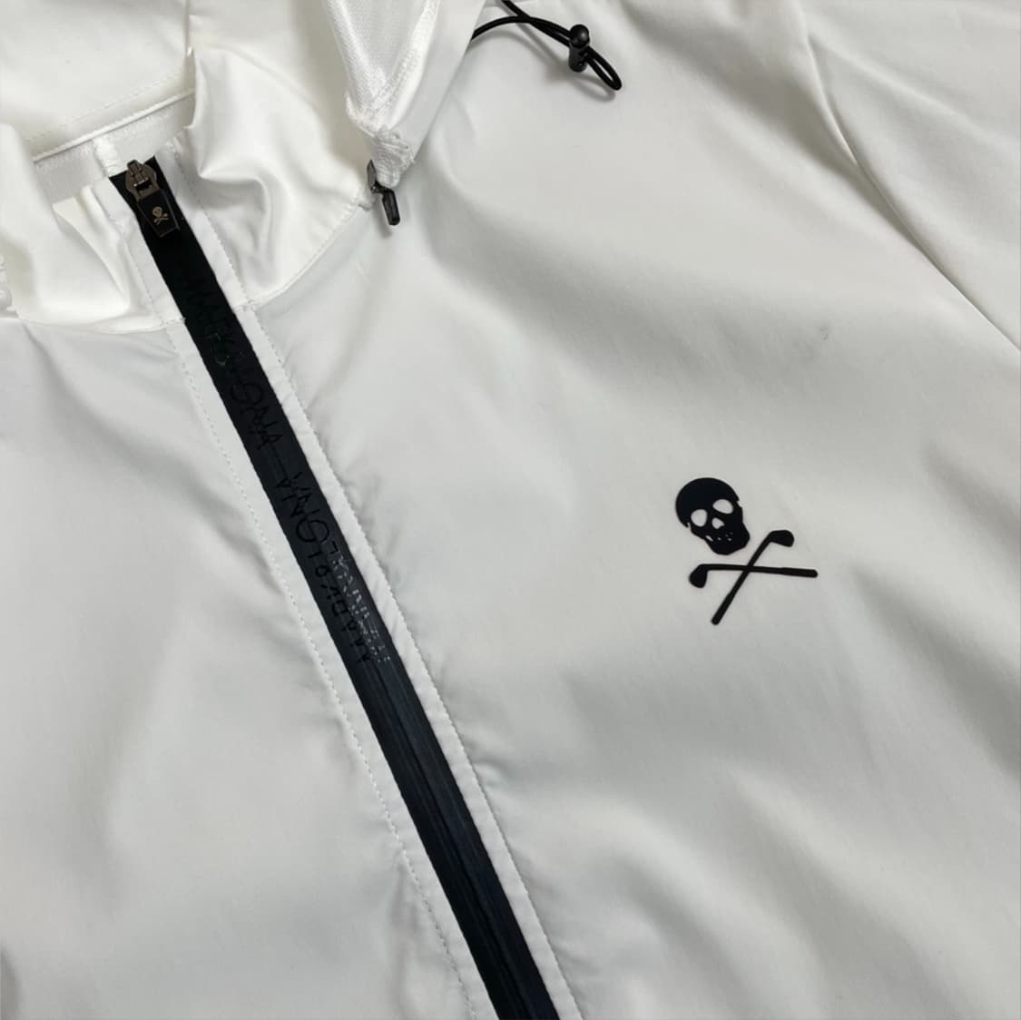 마크앤로나 Mark&Lona 화이트 일본판 스컬 후드 윈드자켓 L 상품이미지2