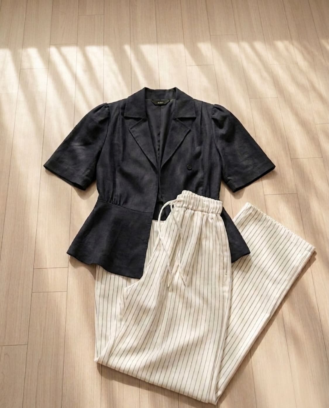 [지컷/g-cut] 린넨 혼방 퍼프 슬리브 페플럼 자켓 (55) 상품이미지5