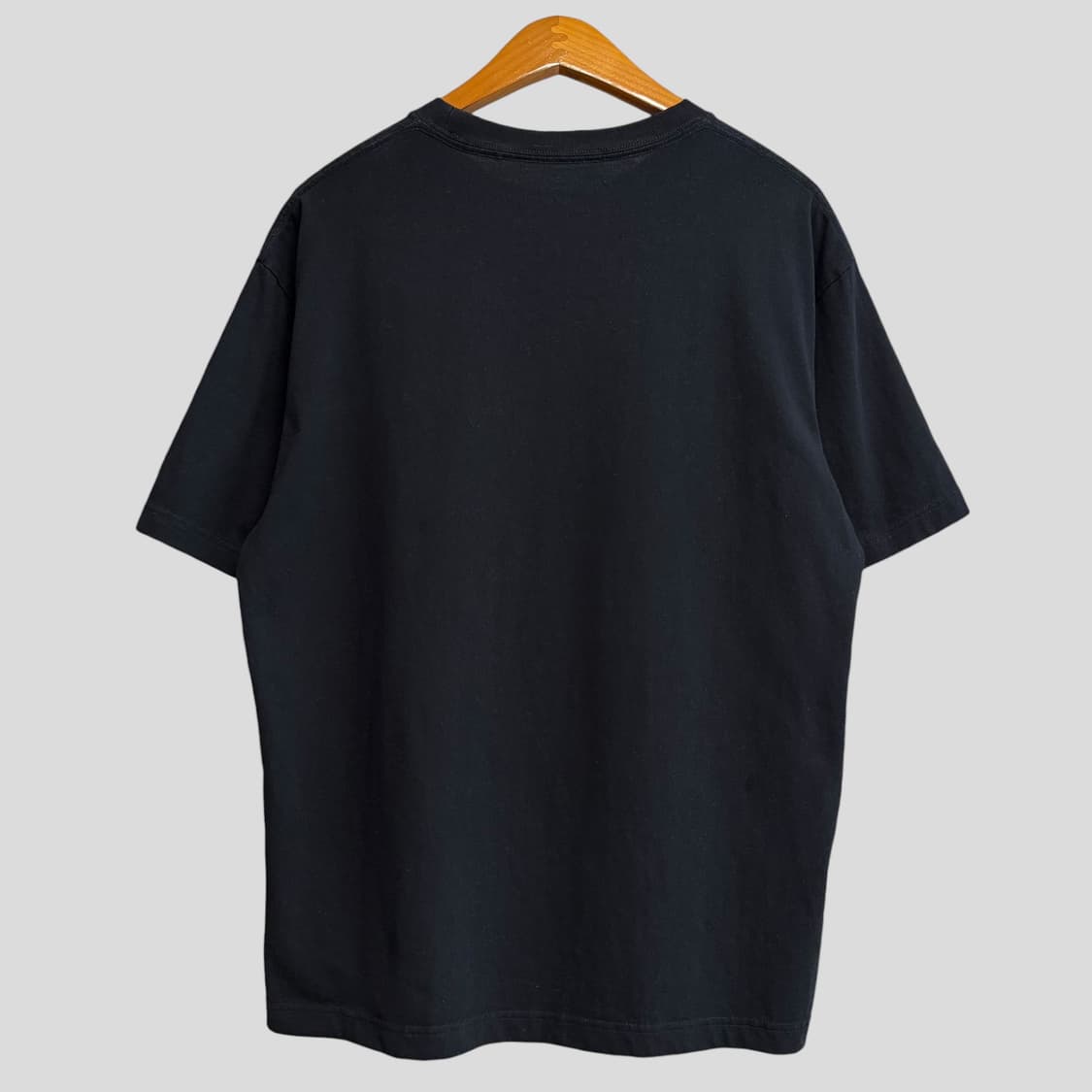 (M)유니클로UT 체인소맨 x 카와무라 코스케 반팔티셔츠 상품이미지4