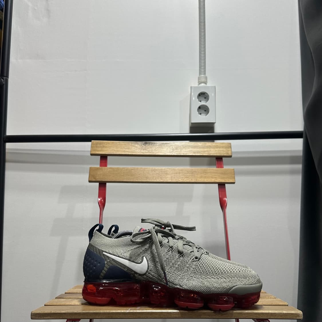 275) 나이키 운동화 남성 에어 베이퍼맥스 플라이니트 카키 레드 상품이미지1