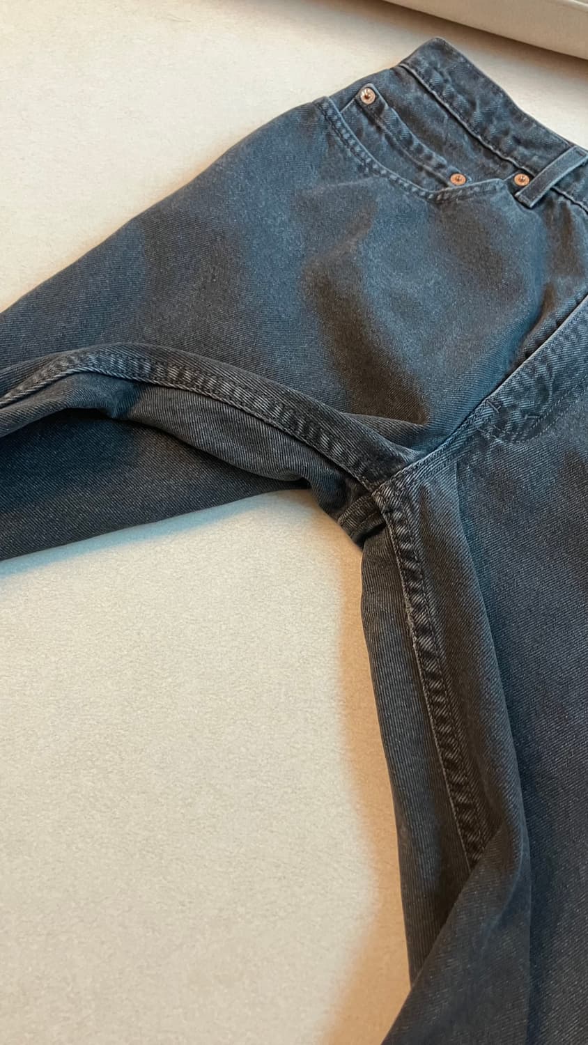 90s Levi’s 505 black jeans 상품이미지3