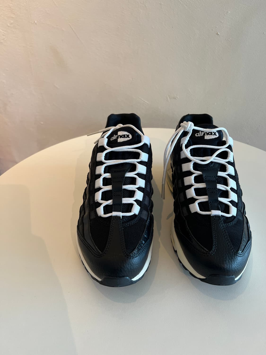 (245) 나이키 에어 맥스 95 '검흰' (307960-016) 상품이미지3