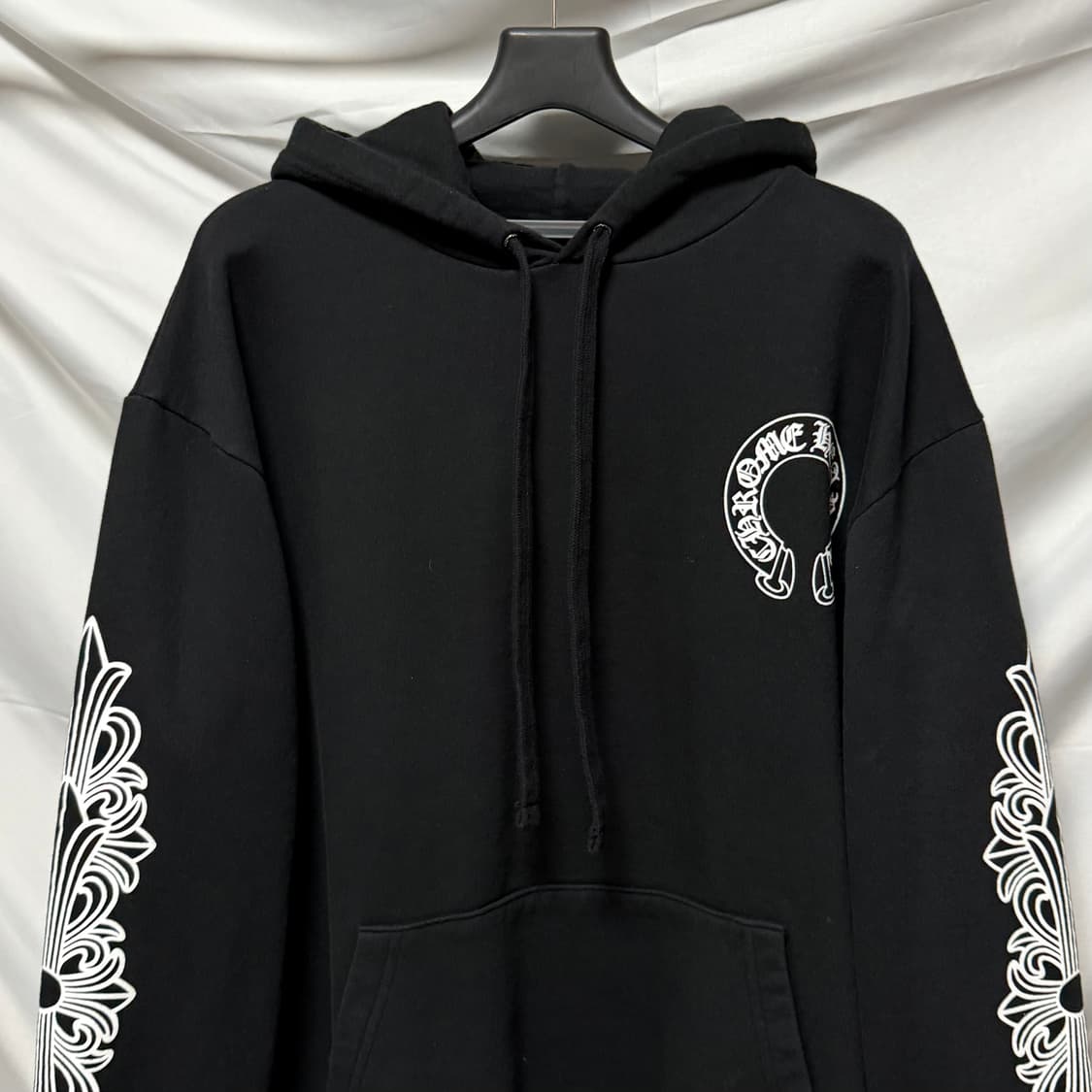 [S+급/L] 크롬하츠 홀스슈 플로랄 후드티 블랙 상품이미지4