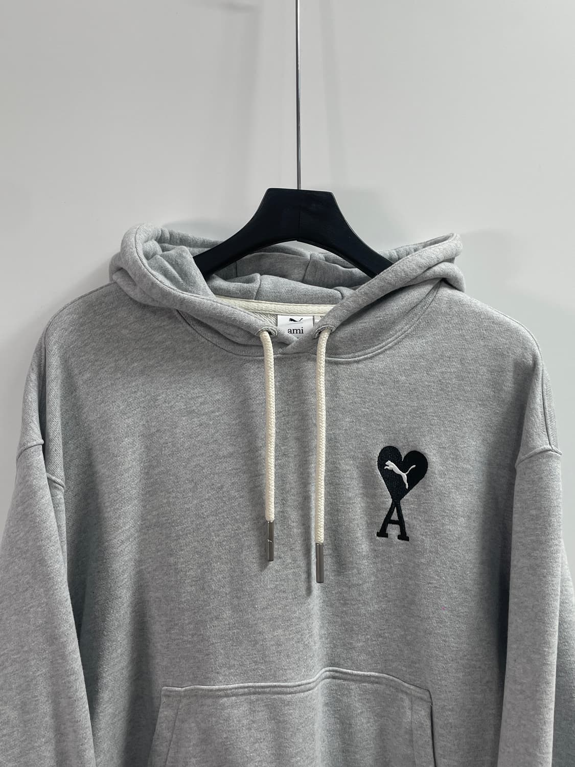 아미 X 푸마 로고 후드티 (on.679)   상품이미지2