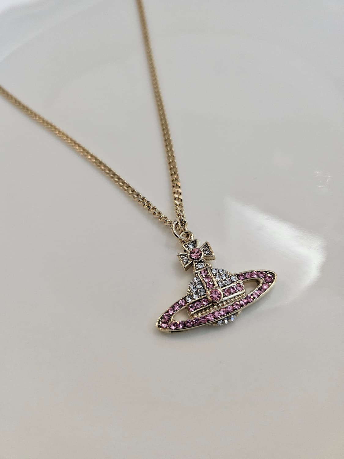 비비안웨스트우드 업사이클링 핑크큐빅 목걸이 상품이미지1