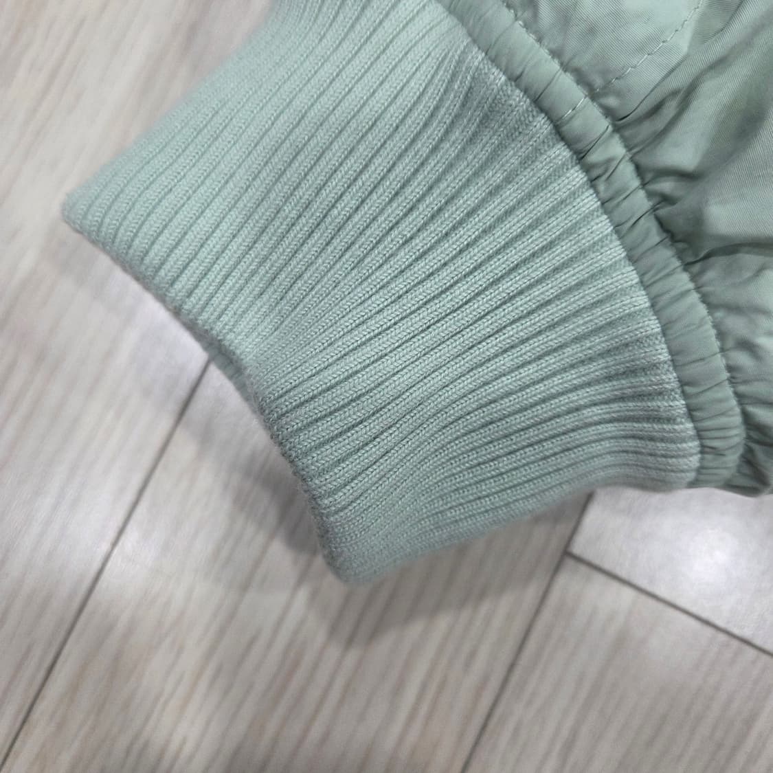 자라 나누시카 패디드 봄버 L사이즈 그린 상품이미지3