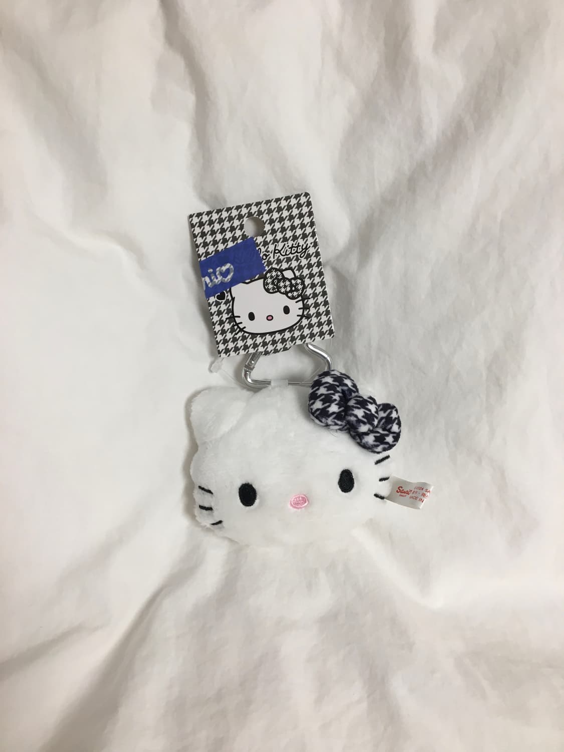 헬로키티 깅엄체크 키링 상품이미지1