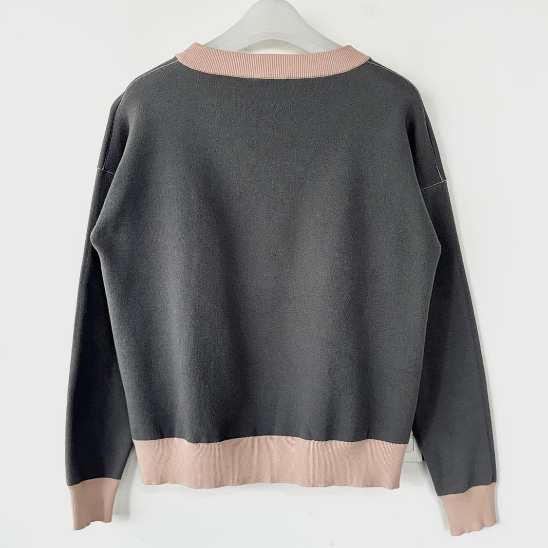 라르디니 배색 포인트 니트 탑 상품이미지5