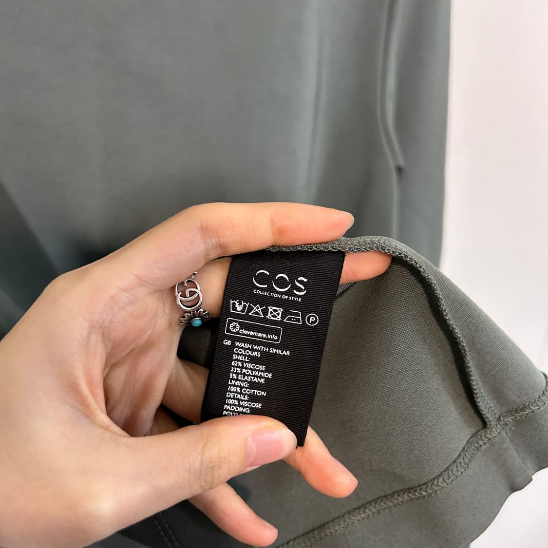 코스 COS 그린 풀오버 티셔츠 M  상품이미지4