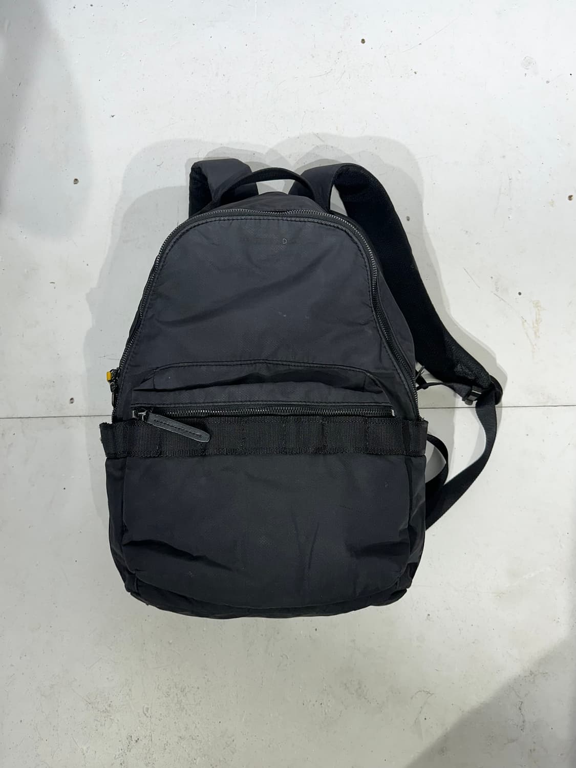 만다리나 덕 블랙 백팩 가방  상품이미지4