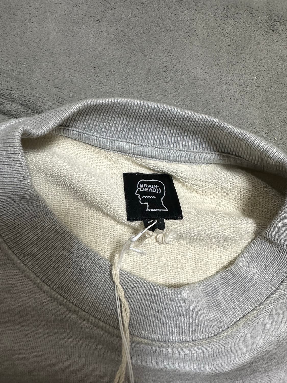 [새상품] 브레인데드 크루넥 스웻셔츠 상품이미지5