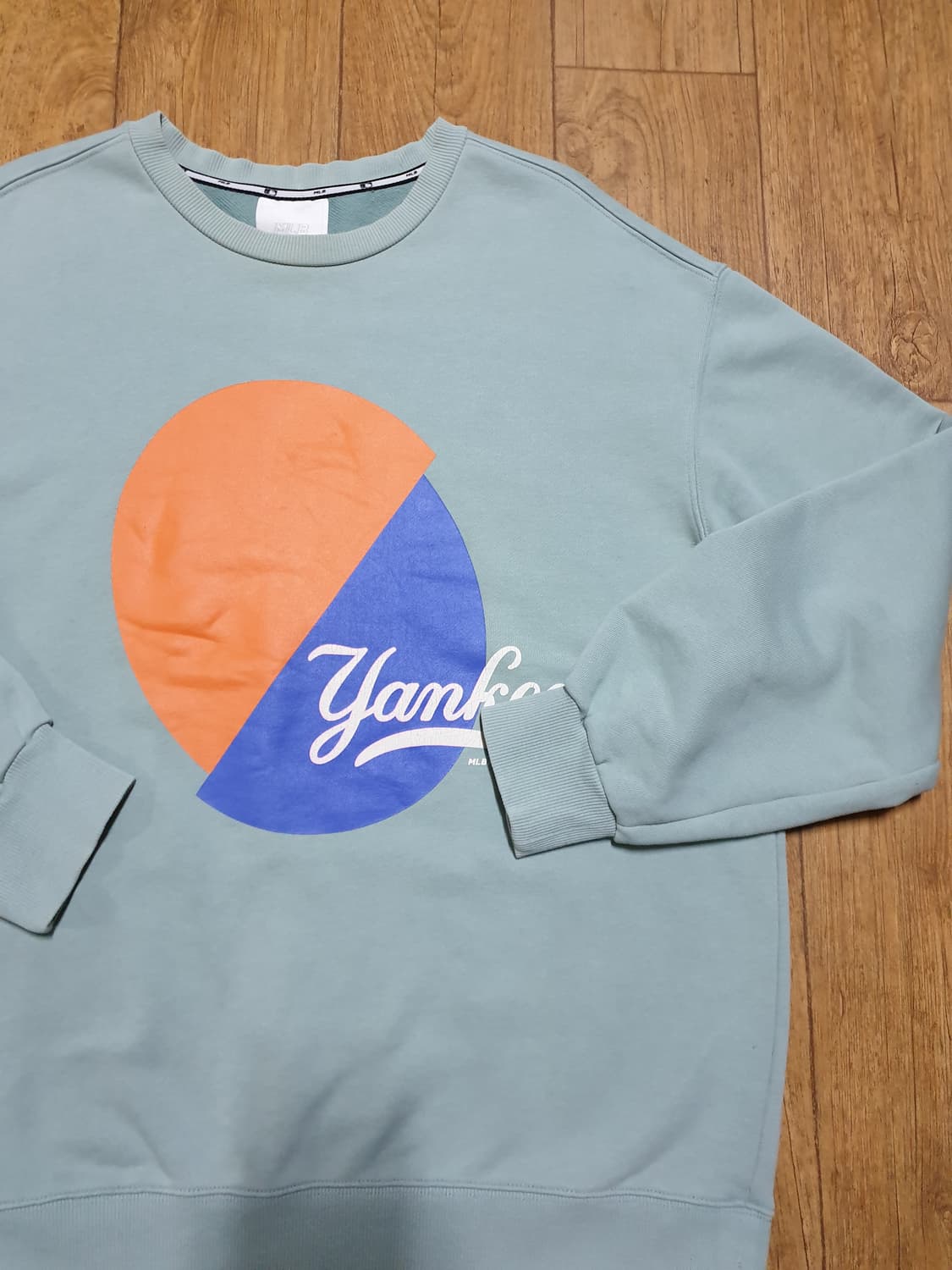 1172 MLB 라운드티 105 사이즈입니다 상품이미지3