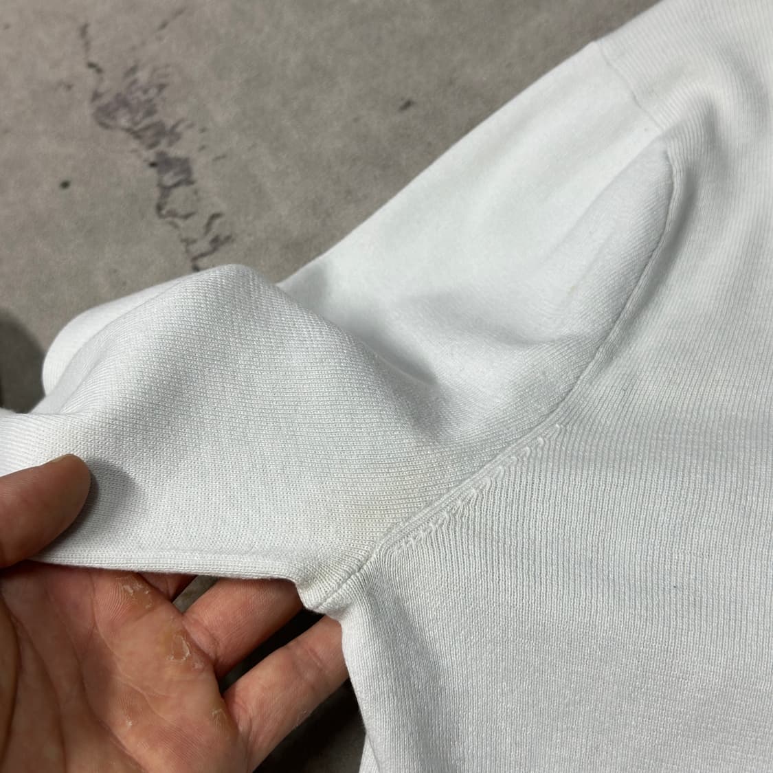 폴로랄프로렌 브이넥 화이트 니트  상품이미지3