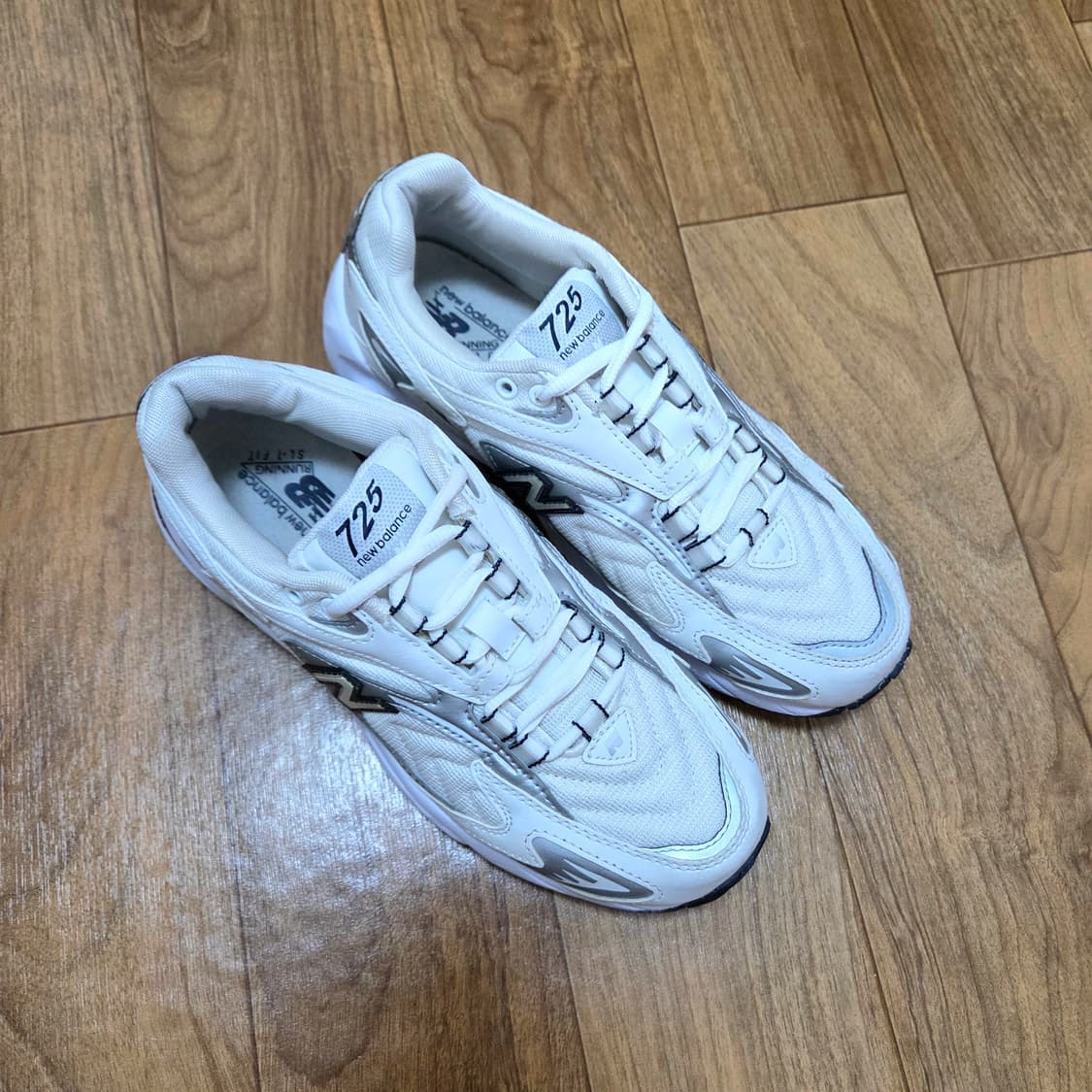뉴발란스 725 상품이미지4