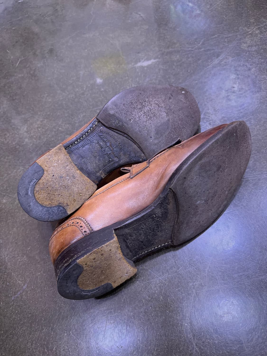 페라가모 클래식 프린지 테슬로퍼 슈즈 6.5 상품이미지8