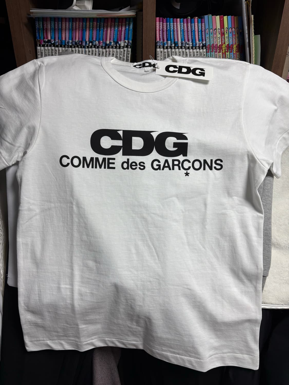 꼼데가르송 CDG 반팔 새상품 상품이미지1