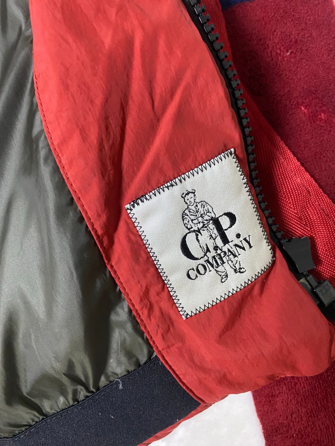 cp컴퍼니 스퀘어 퀄팅 빅포켓 패딩조끼 상품이미지6