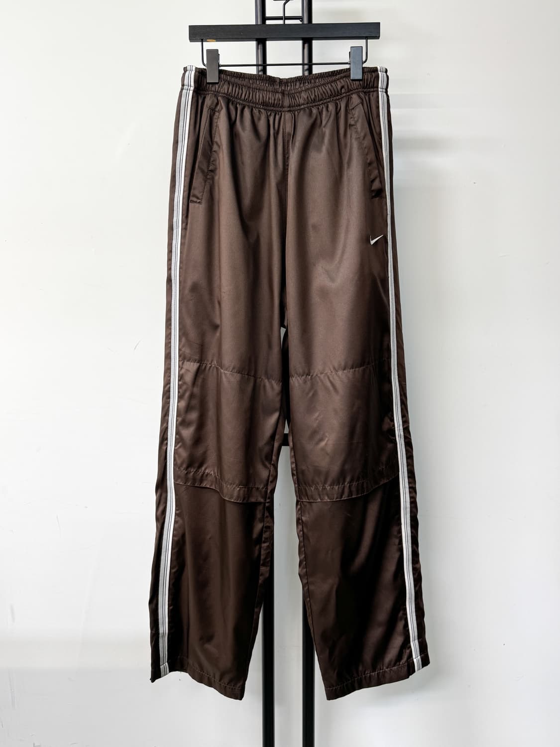 나이키 00’s 스우시 사이드 트랙 라인 팬츠 상품이미지1