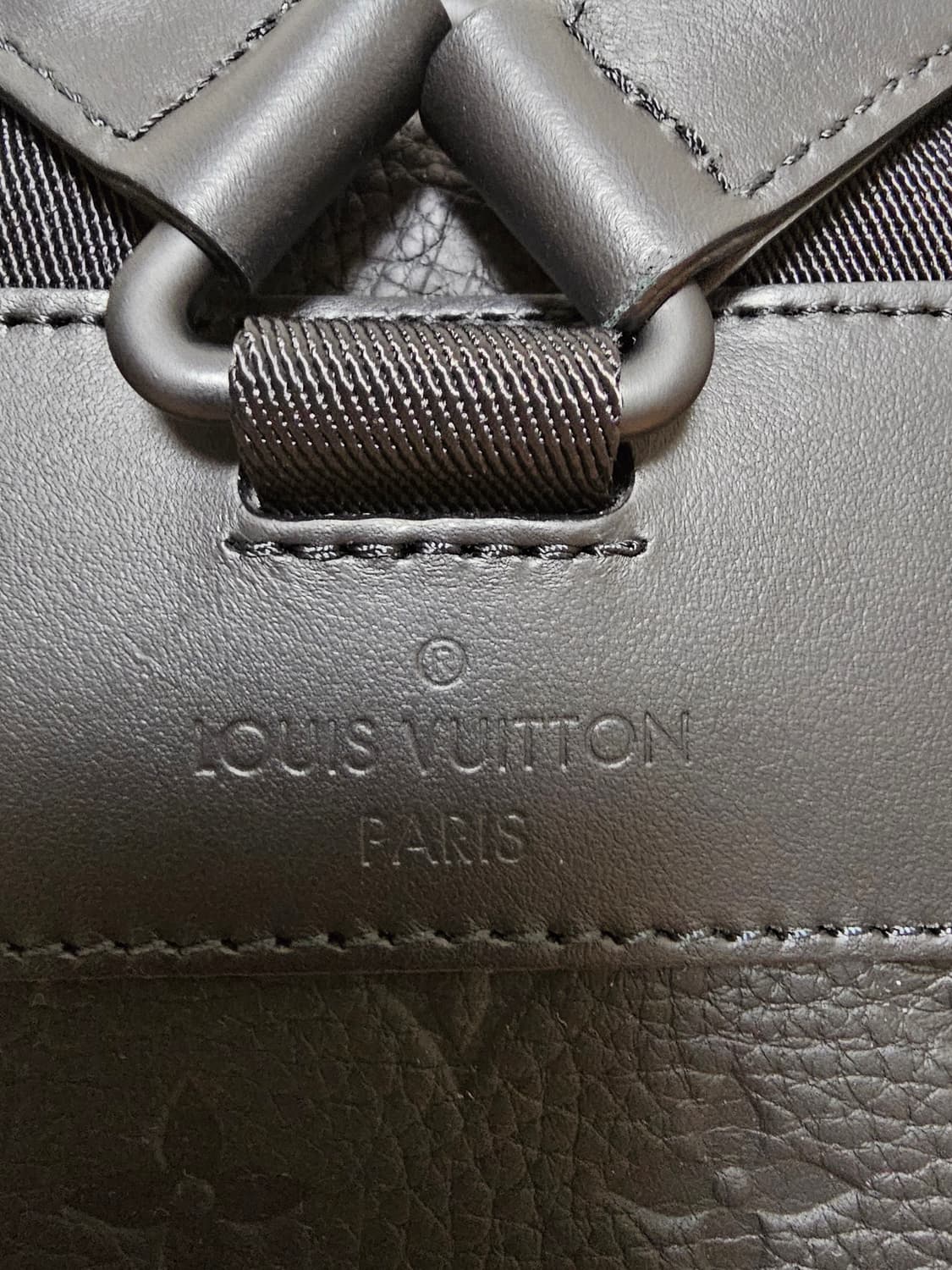 루이비통 토리옹 크리스토퍼 백팩PM 신형 상품이미지10