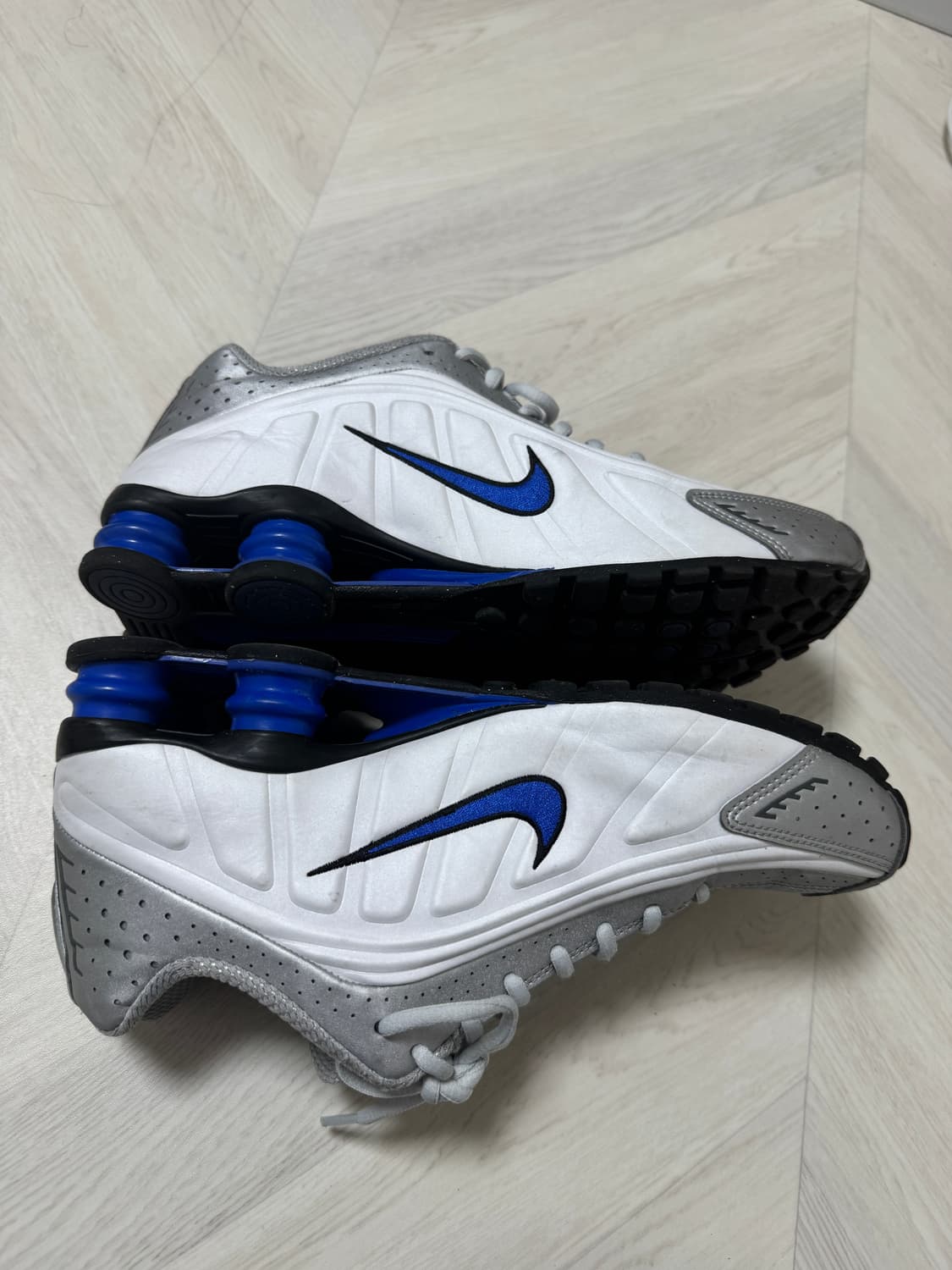 나이키 샥스 R4 화이트 블루 265 상품이미지4