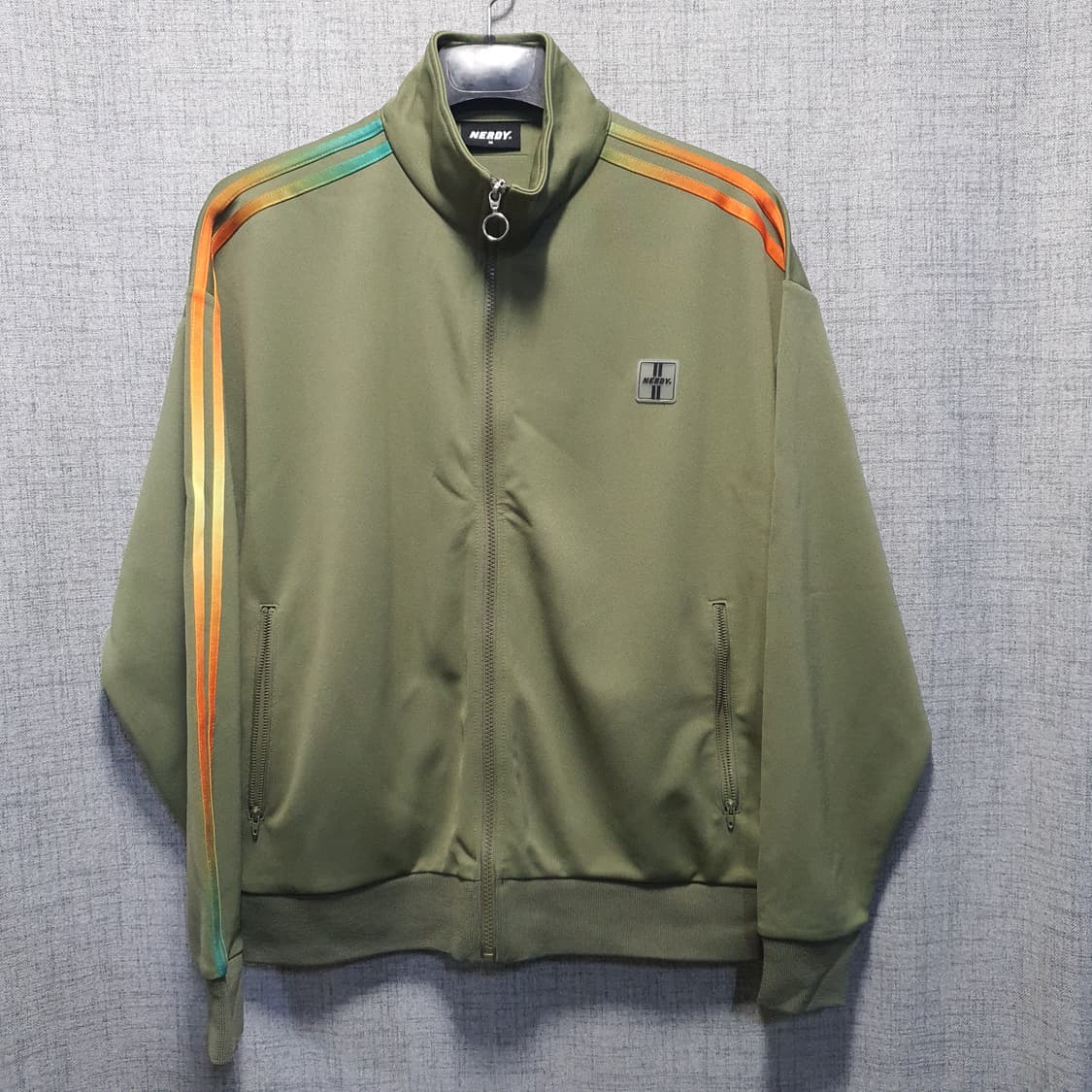 널디 그라데이션 트랙탑 카키 세트  상품이미지3