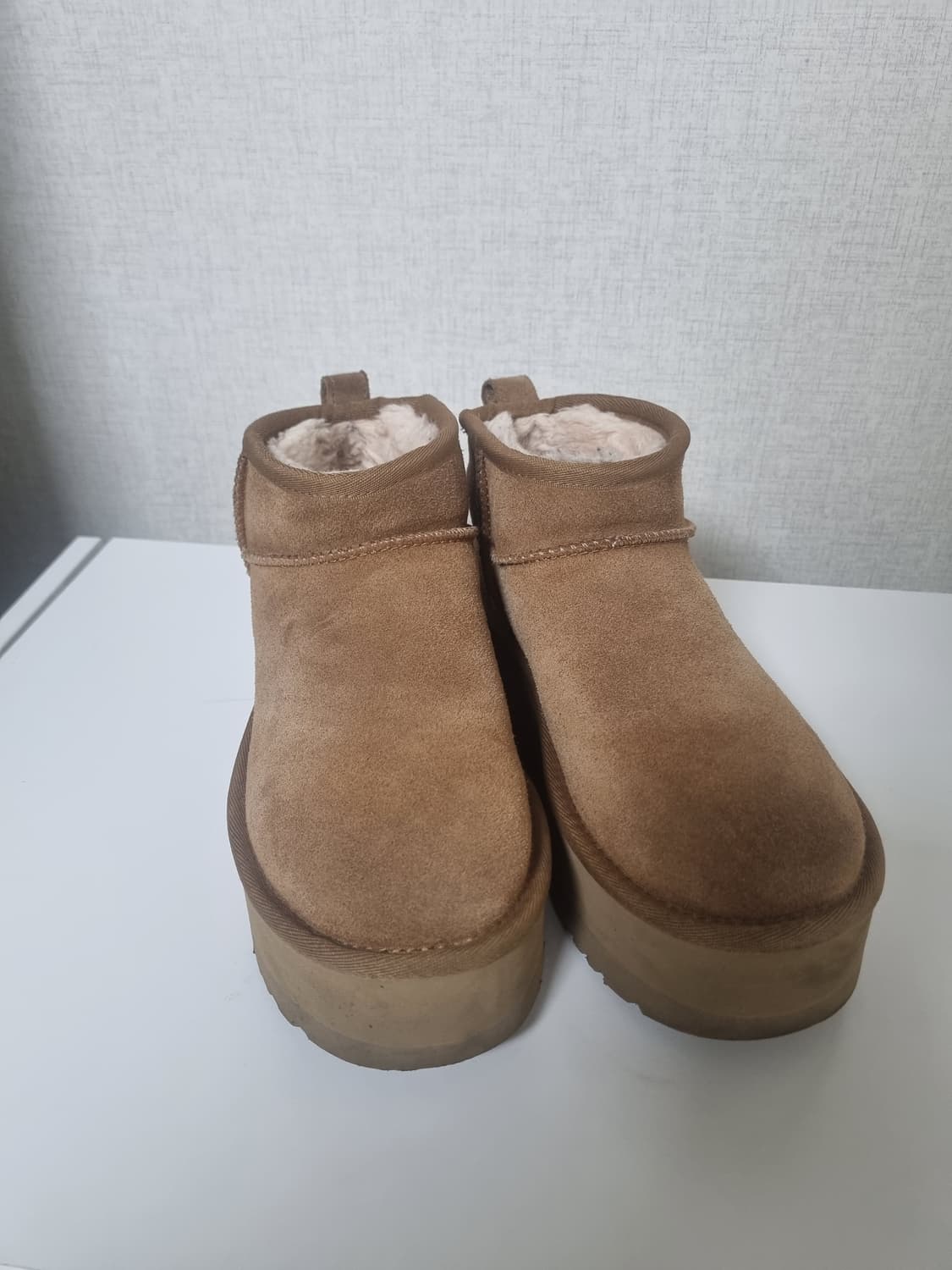 어그 울트라 미니 플랫폼 240mm 상품이미지1