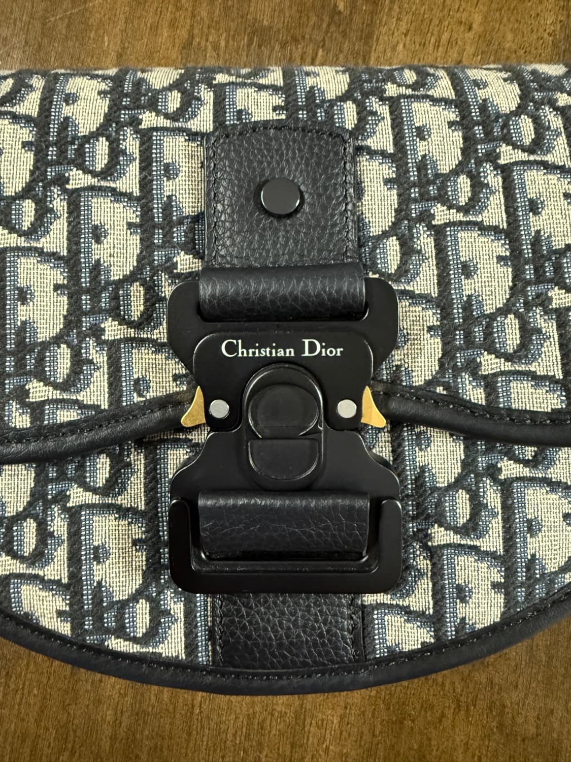 디올 갤롭 메신저백 상품이미지1