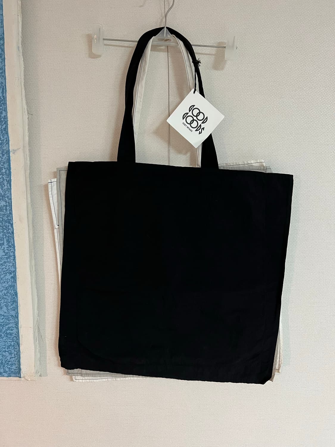 이세이미야케 good goods 토트백 상품이미지1