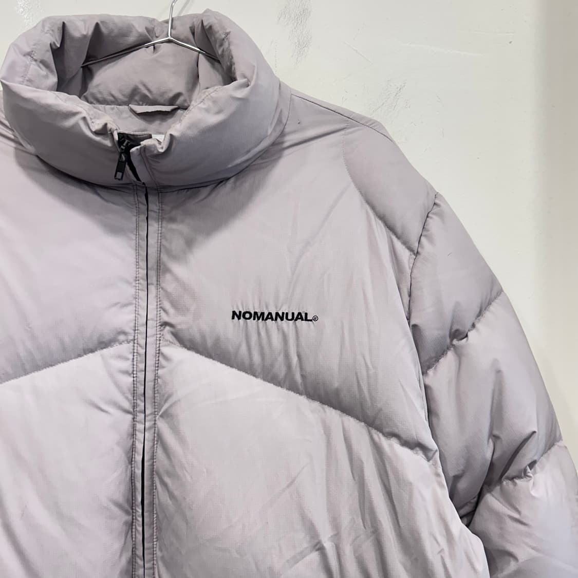 노매뉴얼 덕다운 스몰로고 숏 푸퍼 패딩 상품이미지1