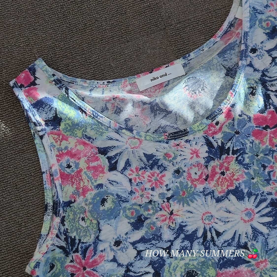 Niko and 플라워 패턴 슬리브리스  상품이미지1