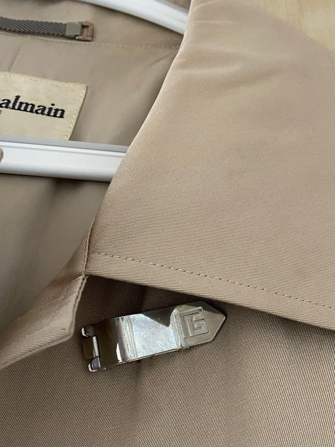 pierre balmain 피에르 발망 베이지 트렌치 코트 상품이미지3