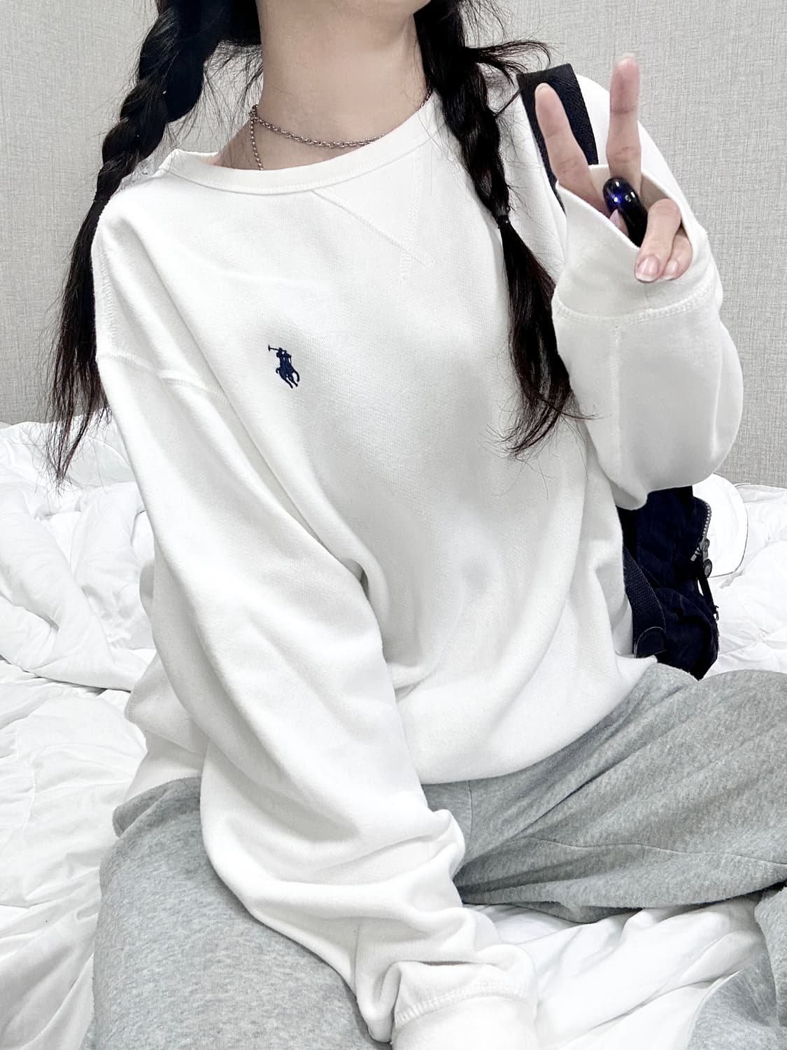 폴로 네이비포니 화이트 맨투맨 상품이미지1