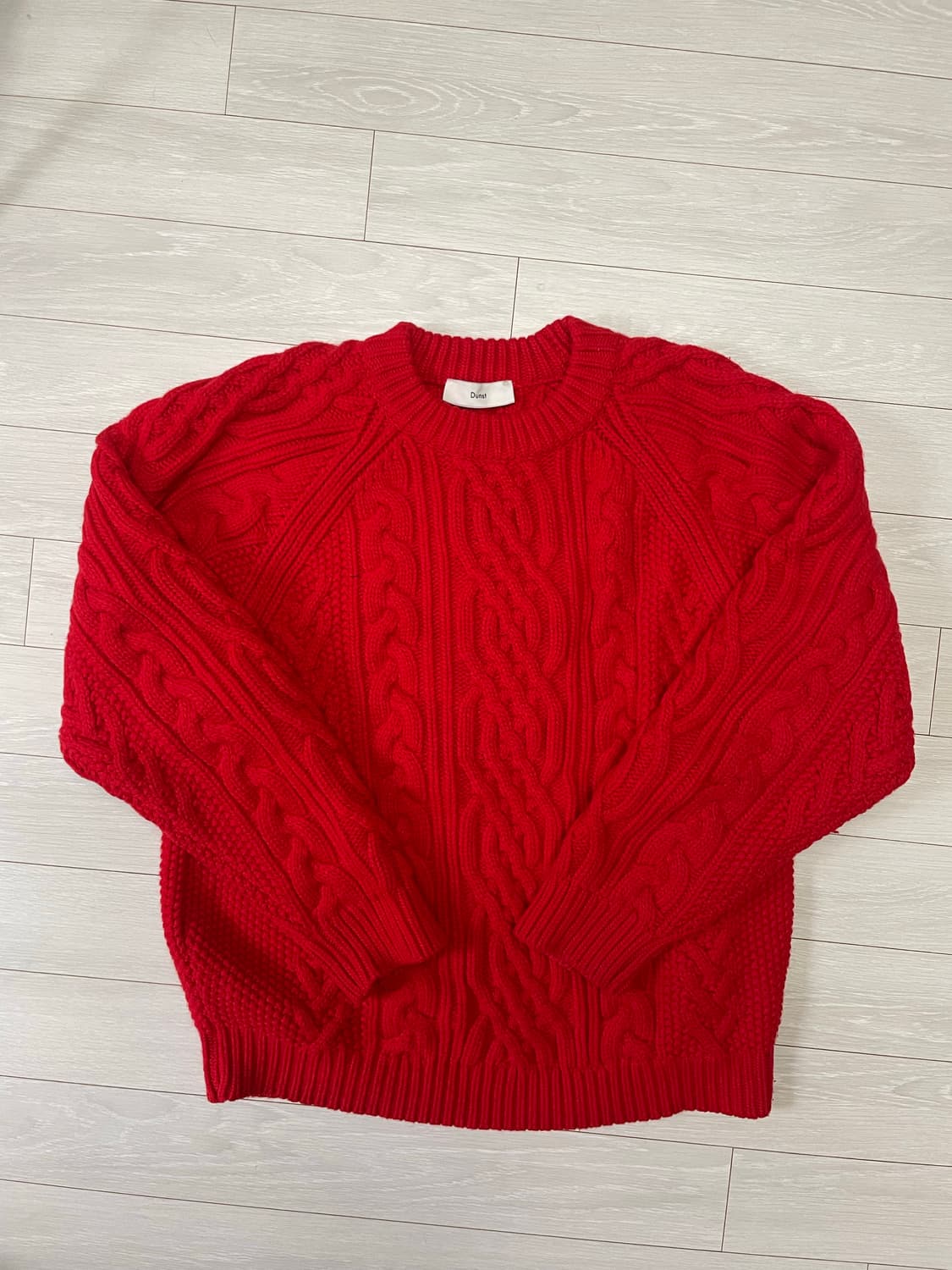 던스트 UNISEX CLASSIC FISHERMAN SWEATER RED 상품이미지1