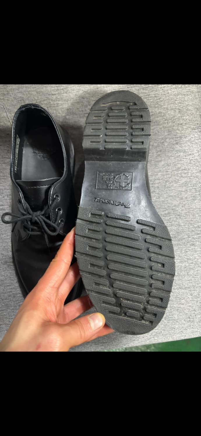 무료배송 닥터마틴 남성 로퍼슈즈 250 사이즈 상품이미지2