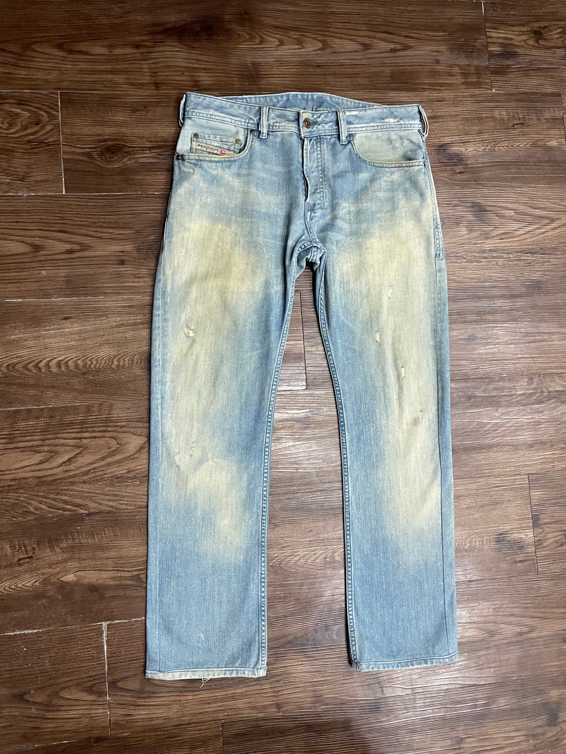 디젤 ZATINY 부츠컷 플레어진 데님 팬츠 상품이미지1