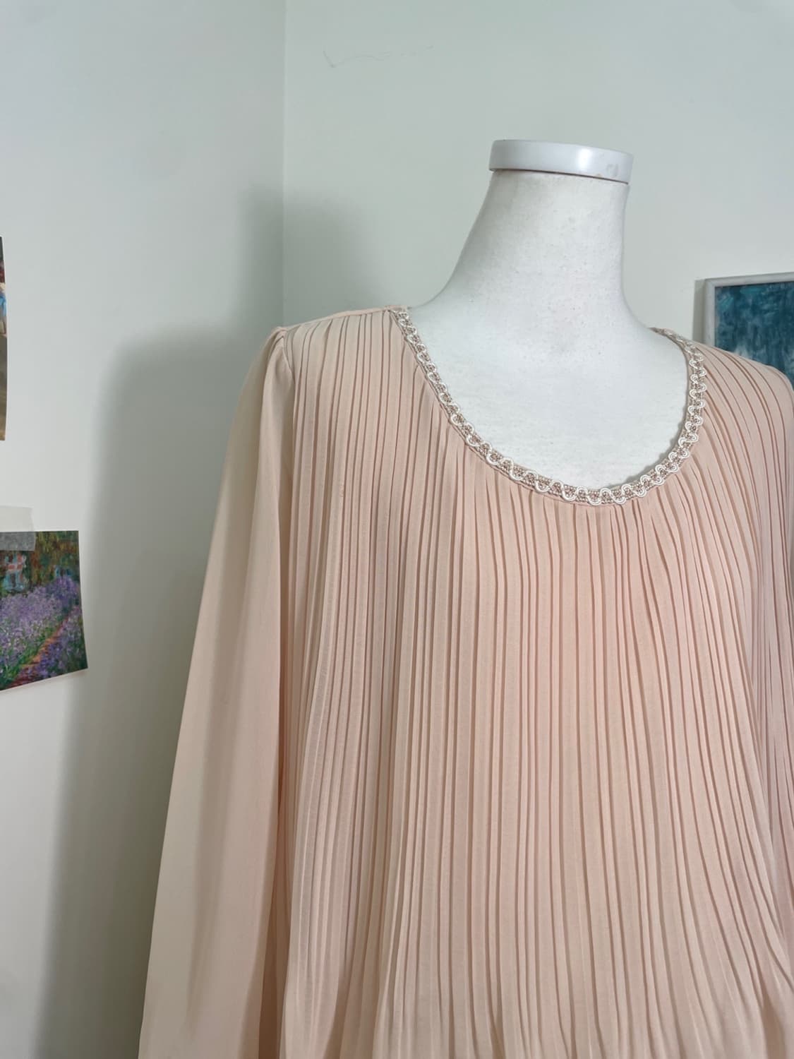coral pleats detail dot lace trim blouse 상품이미지6