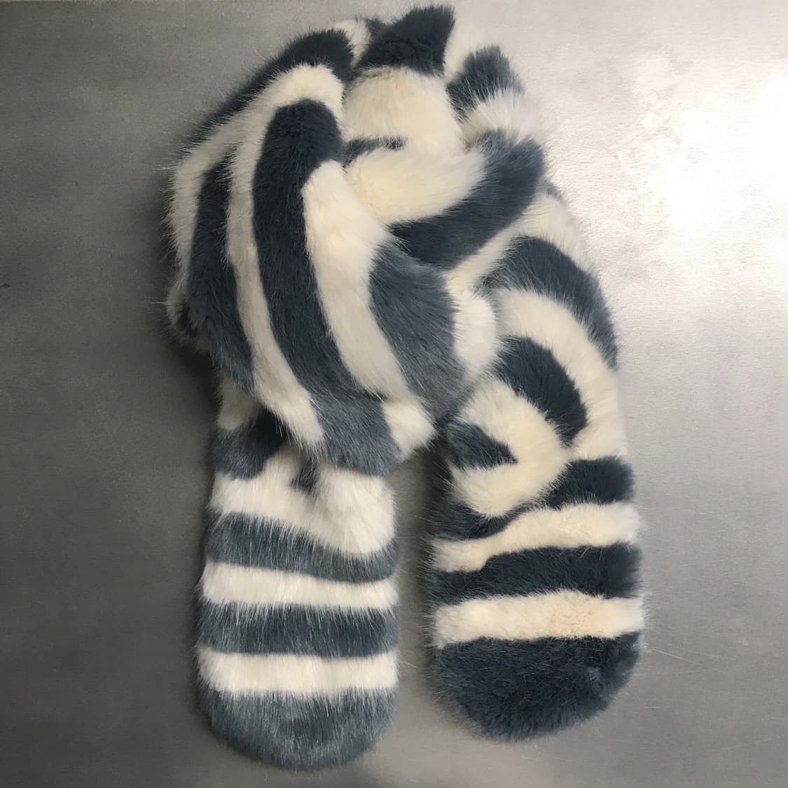 쉬림프스 퍼 머플러 상품이미지3