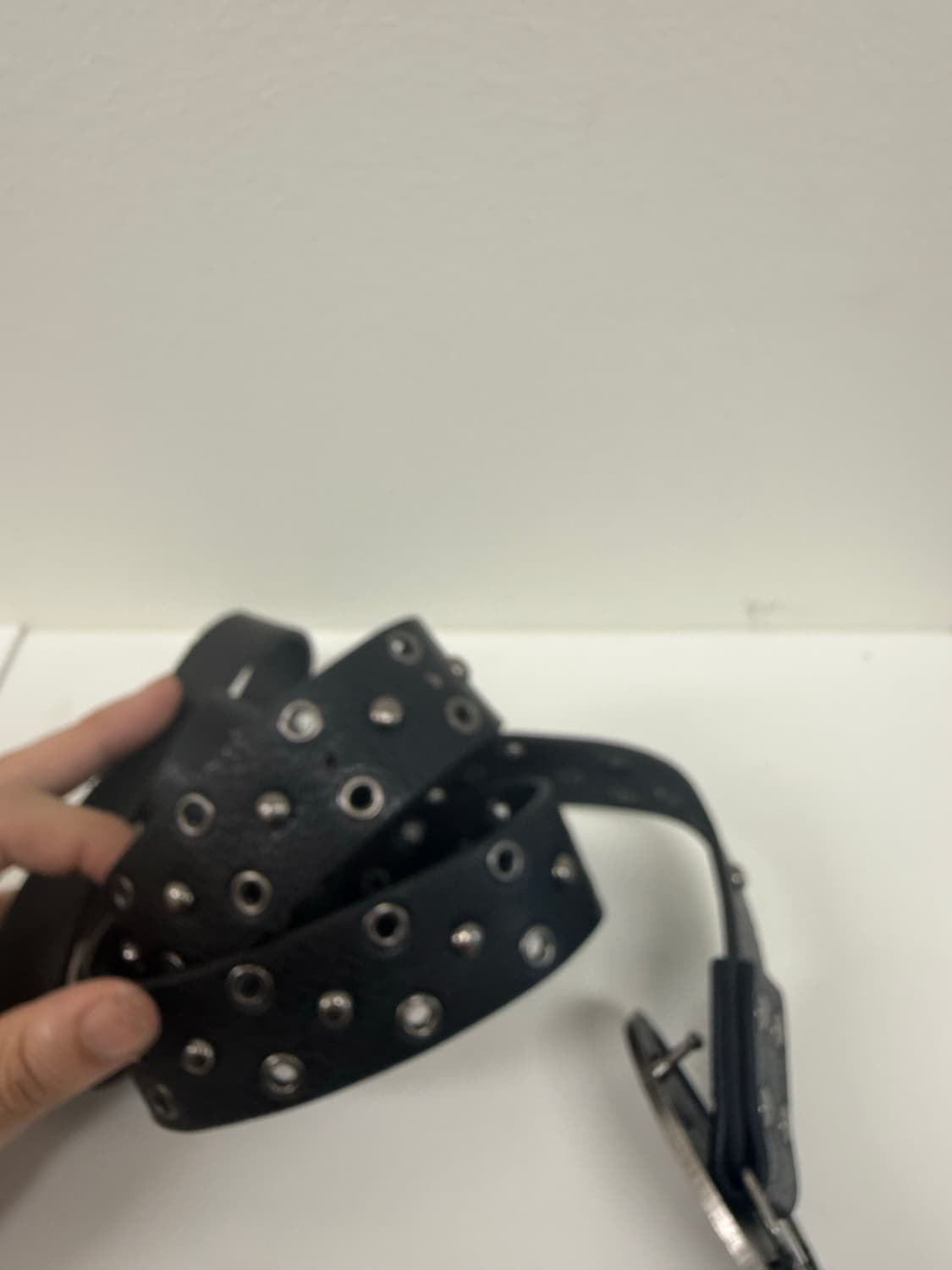 Cross Studded Eyelet Elephant Leather Be 상품이미지8