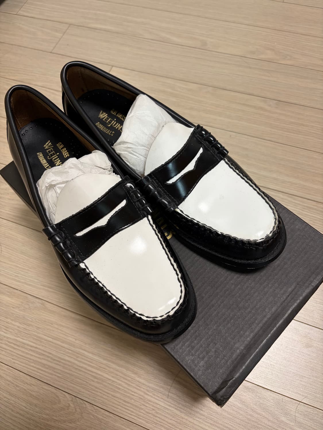 ghbass 라슨 스펙테이터 us8.5사이즈팝니다 상품이미지1