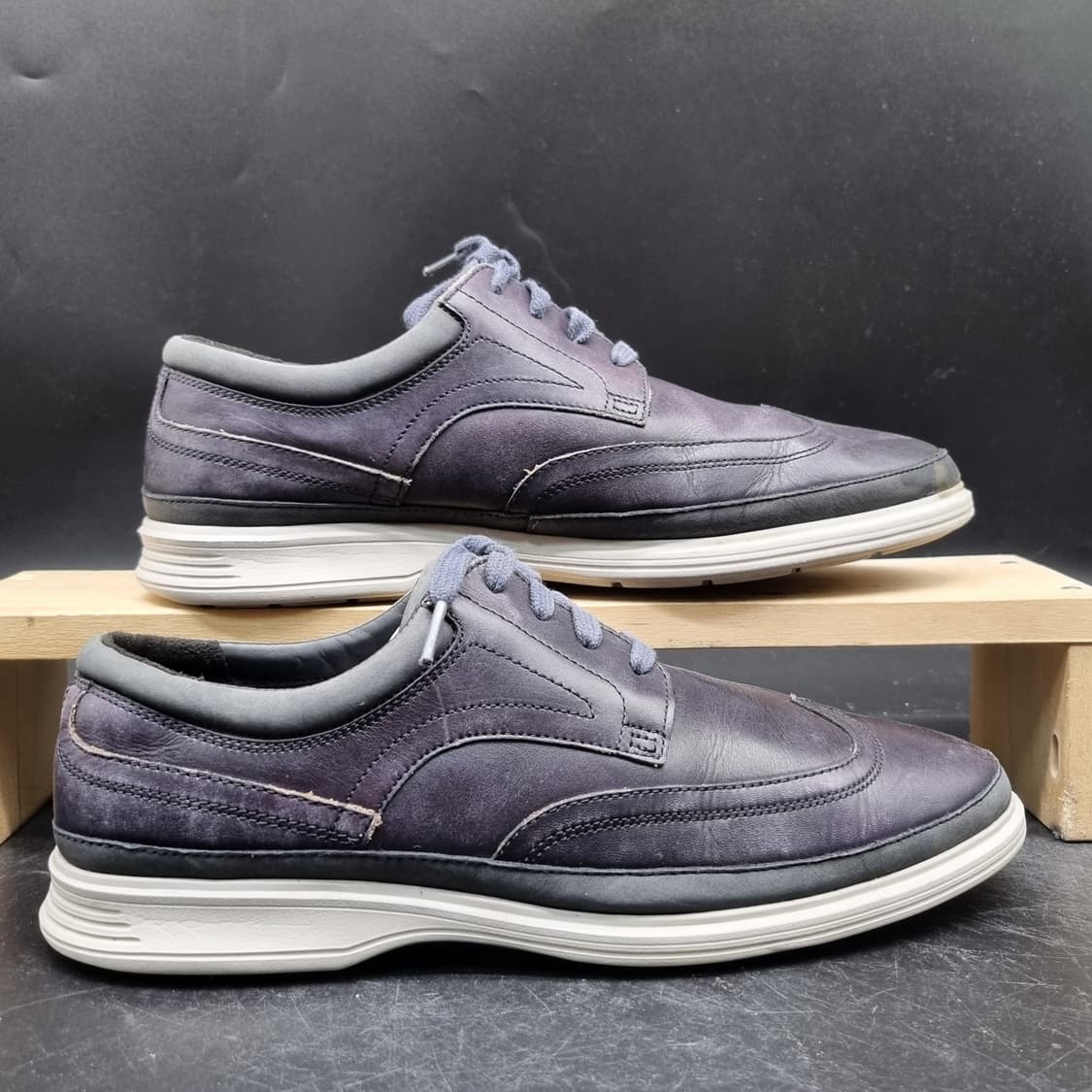 락포트 드레스포츠2 남성스니커즈260 상품이미지1