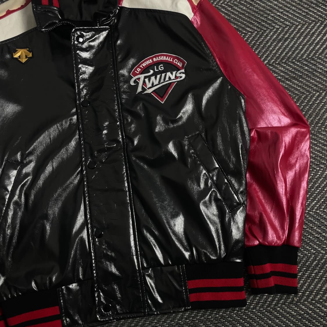 데상트 KBO Lg 트윈스 유광 바시티 자켓o 3803 상품이미지4