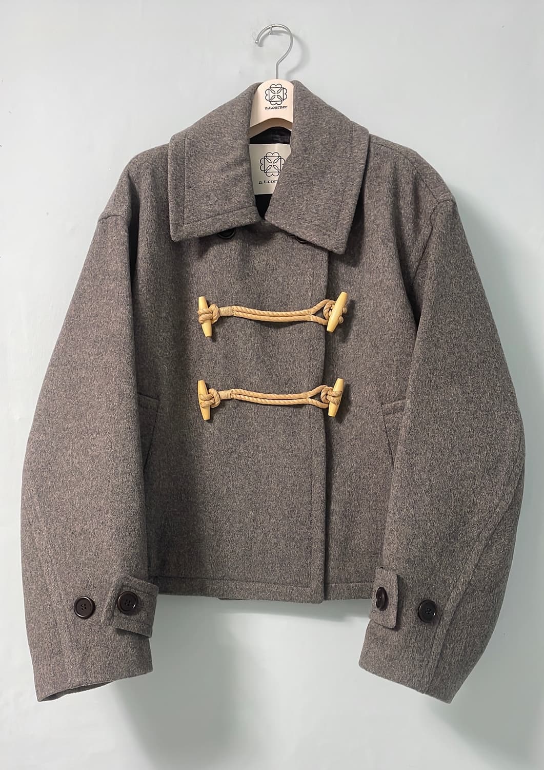 앳코너 캐시미어혼방 오버핏 토글 크롭 코트 상품이미지8