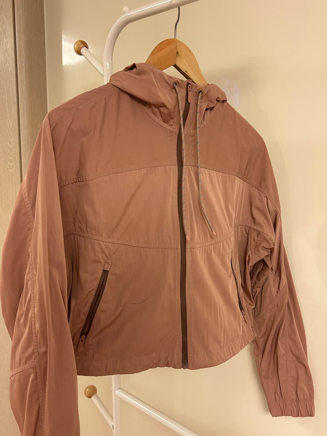 룰루레몬 라이트웨이트 크롭자켓 상품이미지4