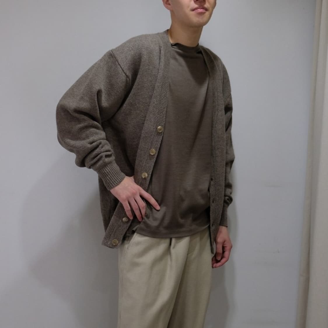 [3]헤릴 블랙쉽 가디건 내추럴베이지 상품이미지2