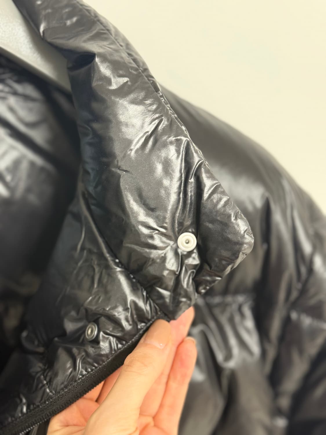 프라다 리나일론 푸퍼패딩 상품이미지8